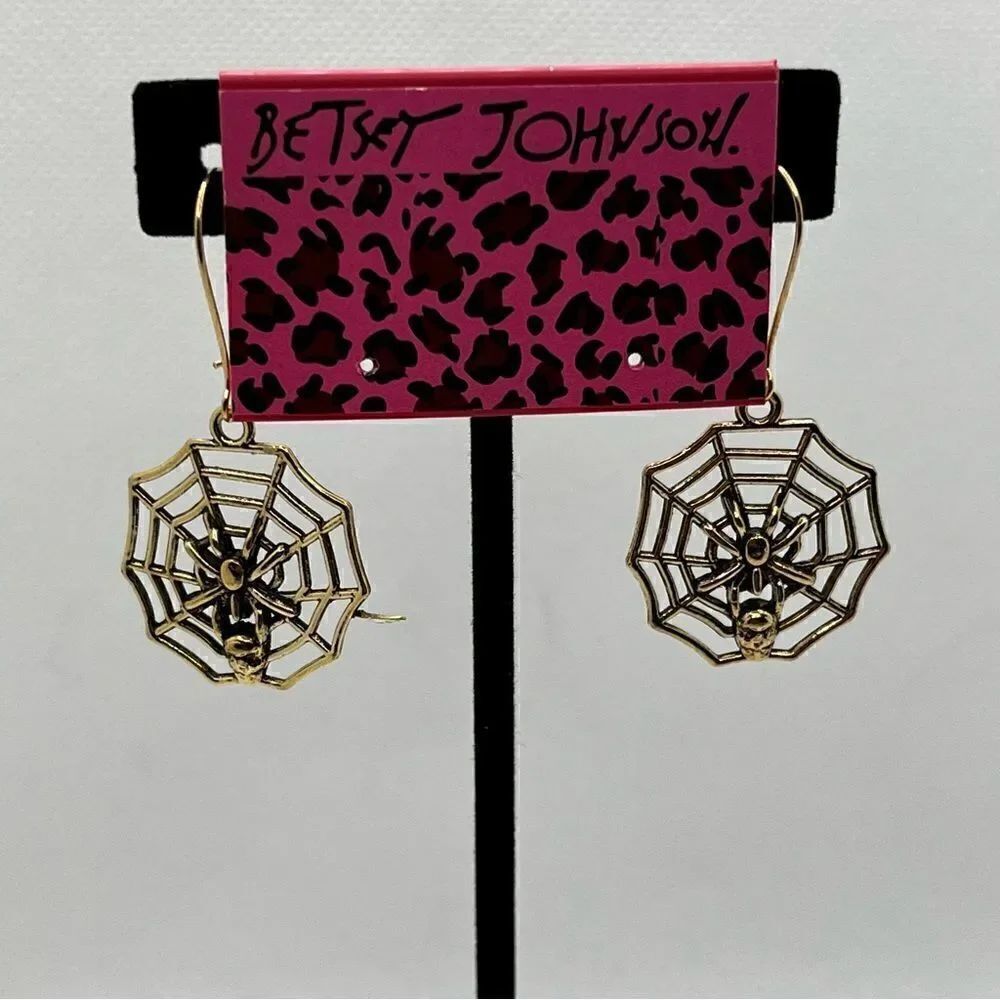 EARRINGS! HALLOWEEN! Betsey Johnson “gold” Spider Web Earrings BNWT